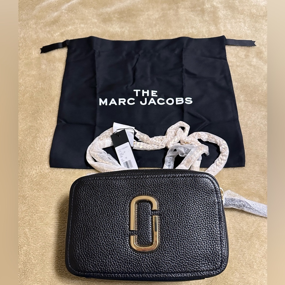 MARC JACOBS GLAM SHOT 21